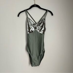 Eleve Mackenzie Velvet Leotard Olive L – Lace Back Balletcore Fairycore Festival